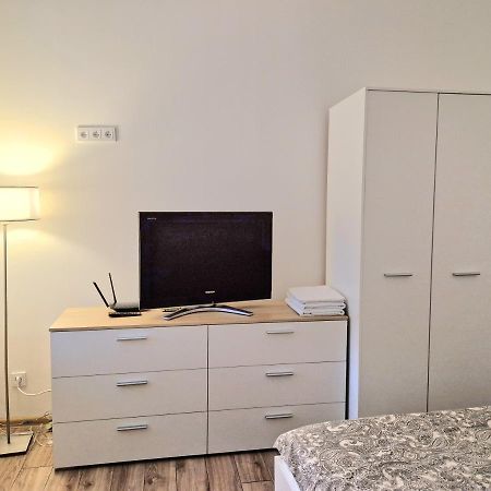 דירות וילנה Cozy Studio In Heart Of Old Town מראה חיצוני תמונה